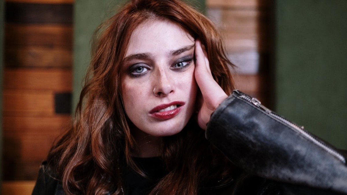 Decoding Distress: 13 Warning Signs That Someone May Have a Personality ...