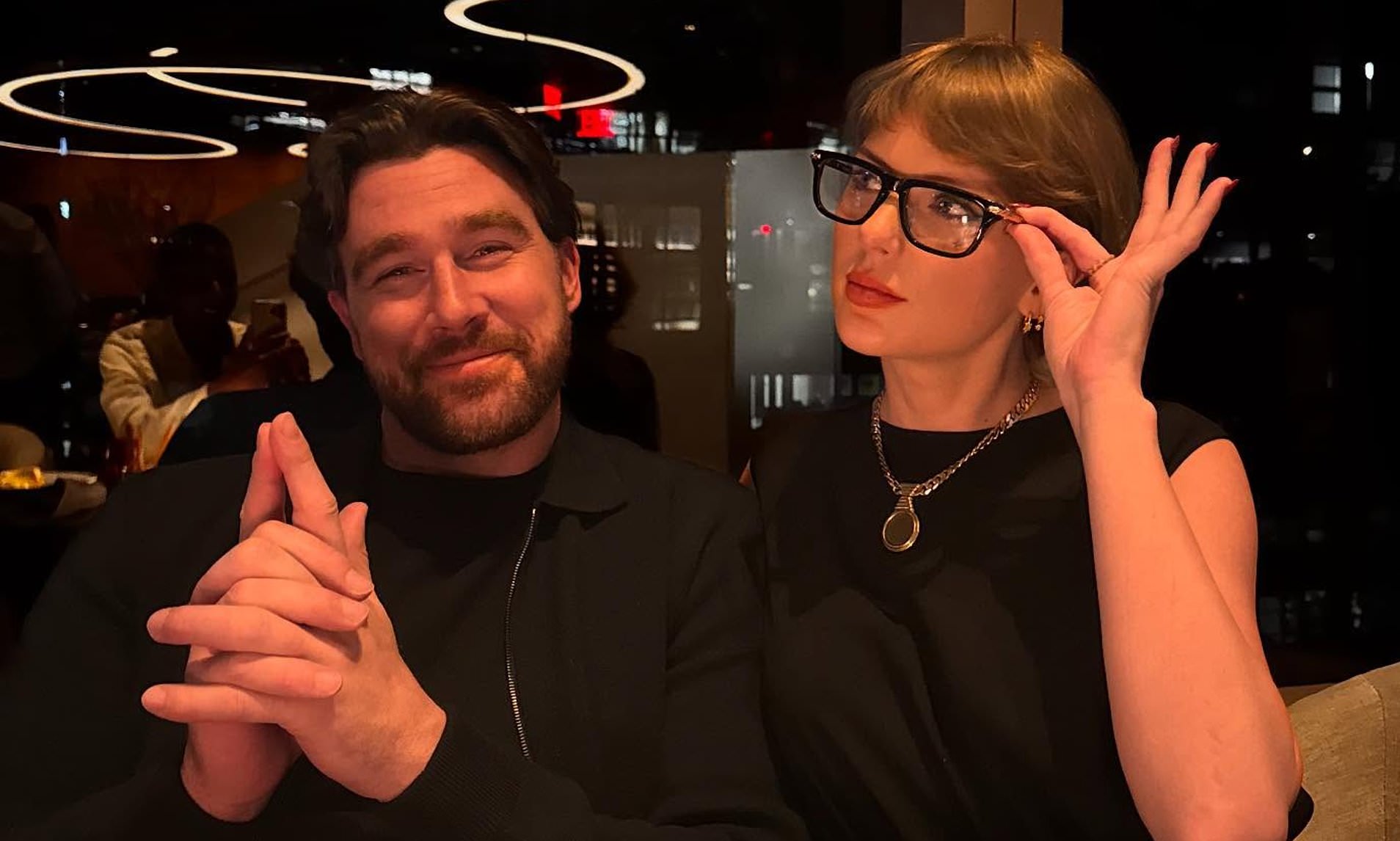 Truth behind Travis Kelce's lock screen photo of Taylor Swift revealed