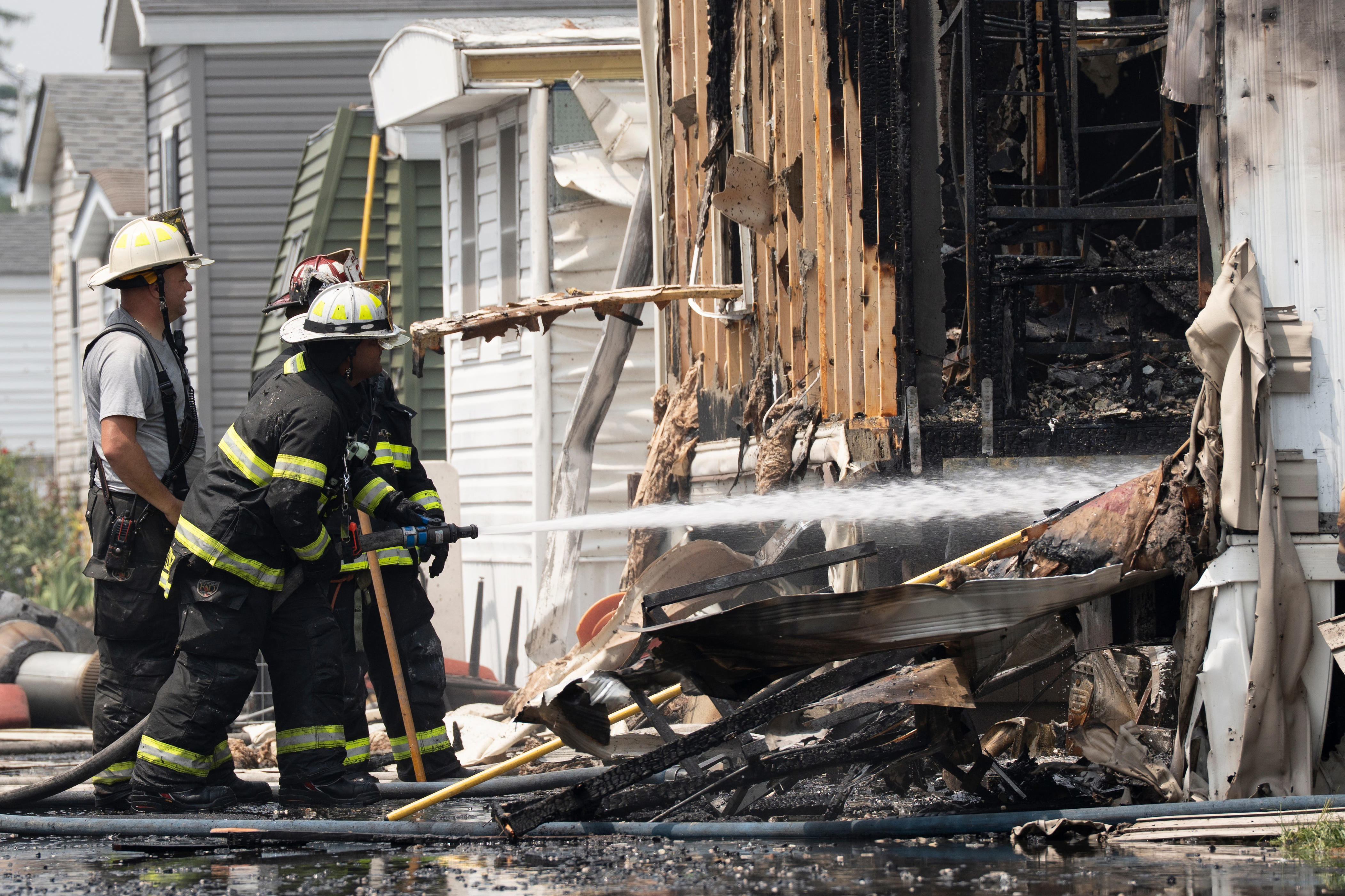 Firefighters battle blaze in Moonachie