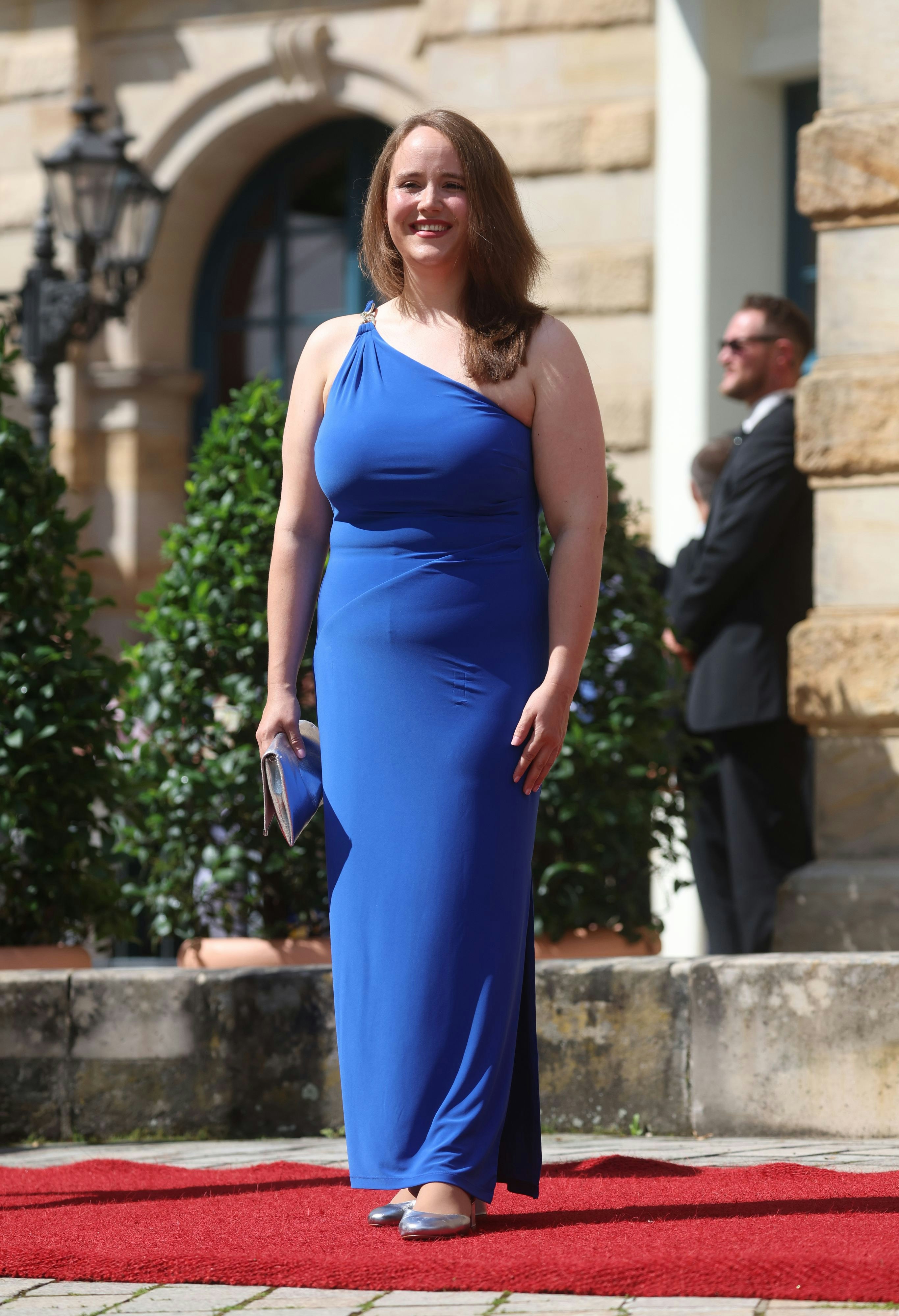 Ricarda Lang (Bündnis 90/Die Grünen) kommt zur Eröffnung der Bayreuther Festspiele mit einer Neuinszenierung der Richard-Wagner-Oper „Die Meistersinger von Nürnberg“.