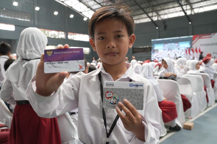 Kesalahan NIK dan NISN Penyebab Siswa Miskin Gagal Dapat PIP