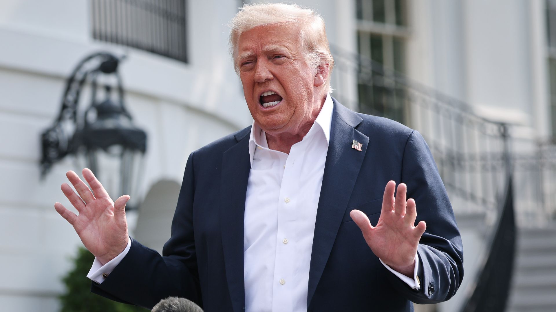 Trump attaque ses partisans sur Truth Social