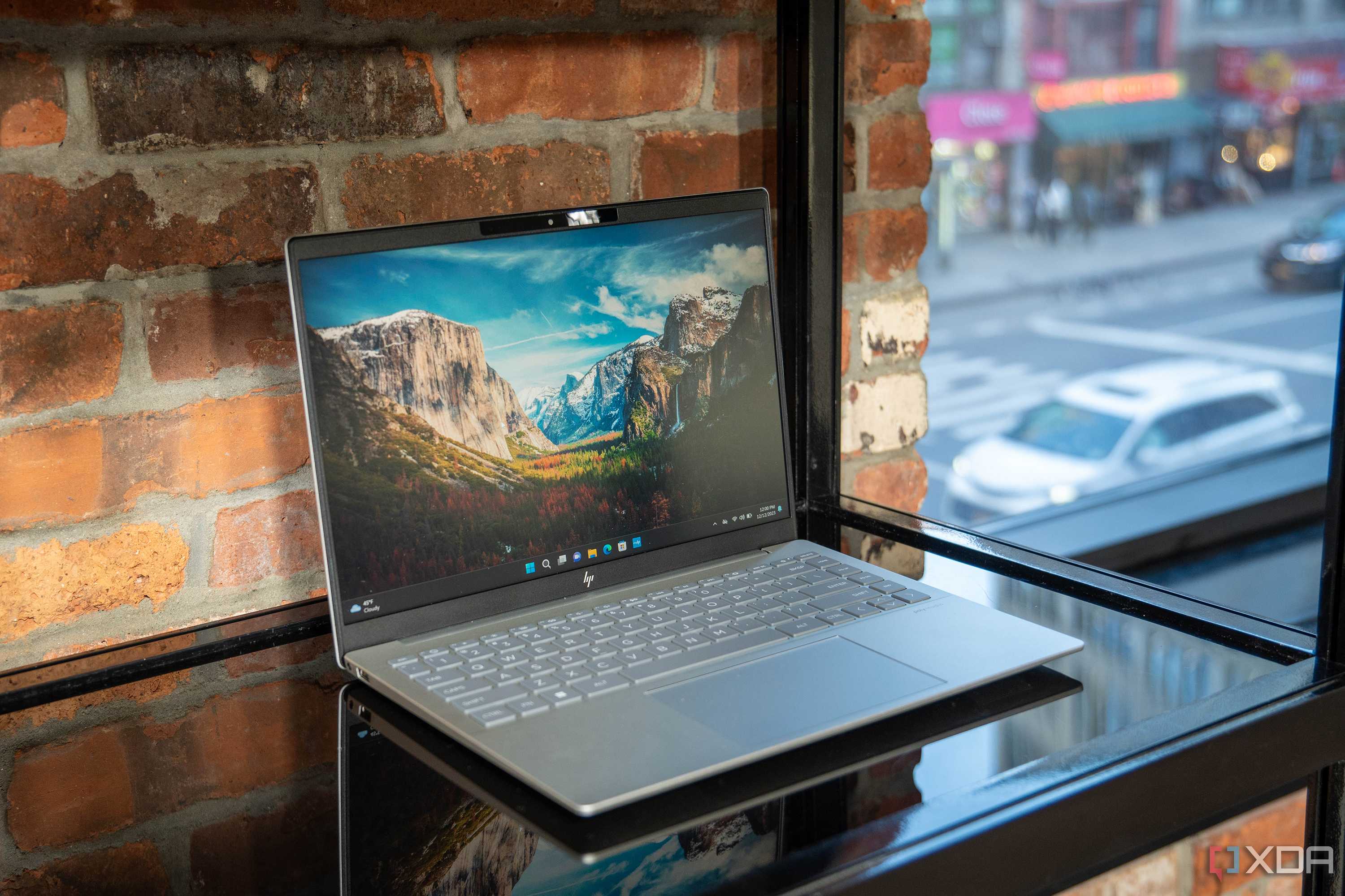 HP Pavilion Plus-2