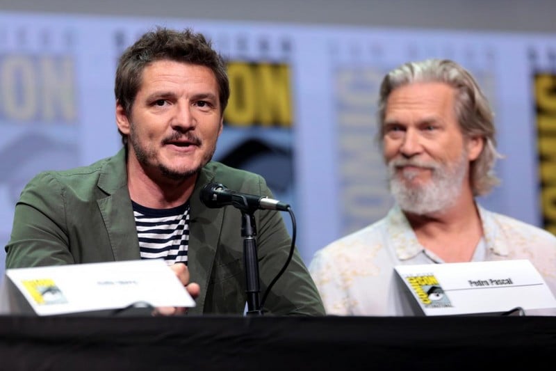 بيدرو باسكال .. من لاجئ مغمور إلى ممثل يعكس قلق العالم في هوليوود