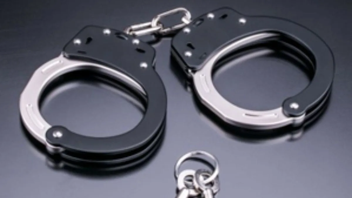 Delhi Woman Sub-Inspector among five arrested for accepting ₹20 lakh bribe