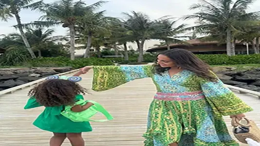 إسراء عبد الفتاح (2)