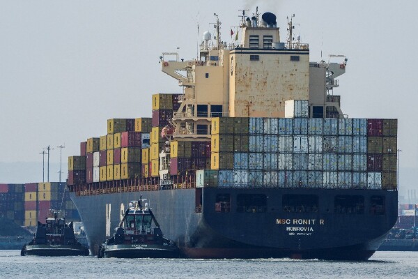 【AI翻译仅供参考】集装箱船MSC Ronit R号从法国抵达纽瓦克港