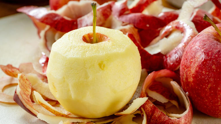 How to Use Apple Peels: Creative Ideas to Reduce Waste and Save