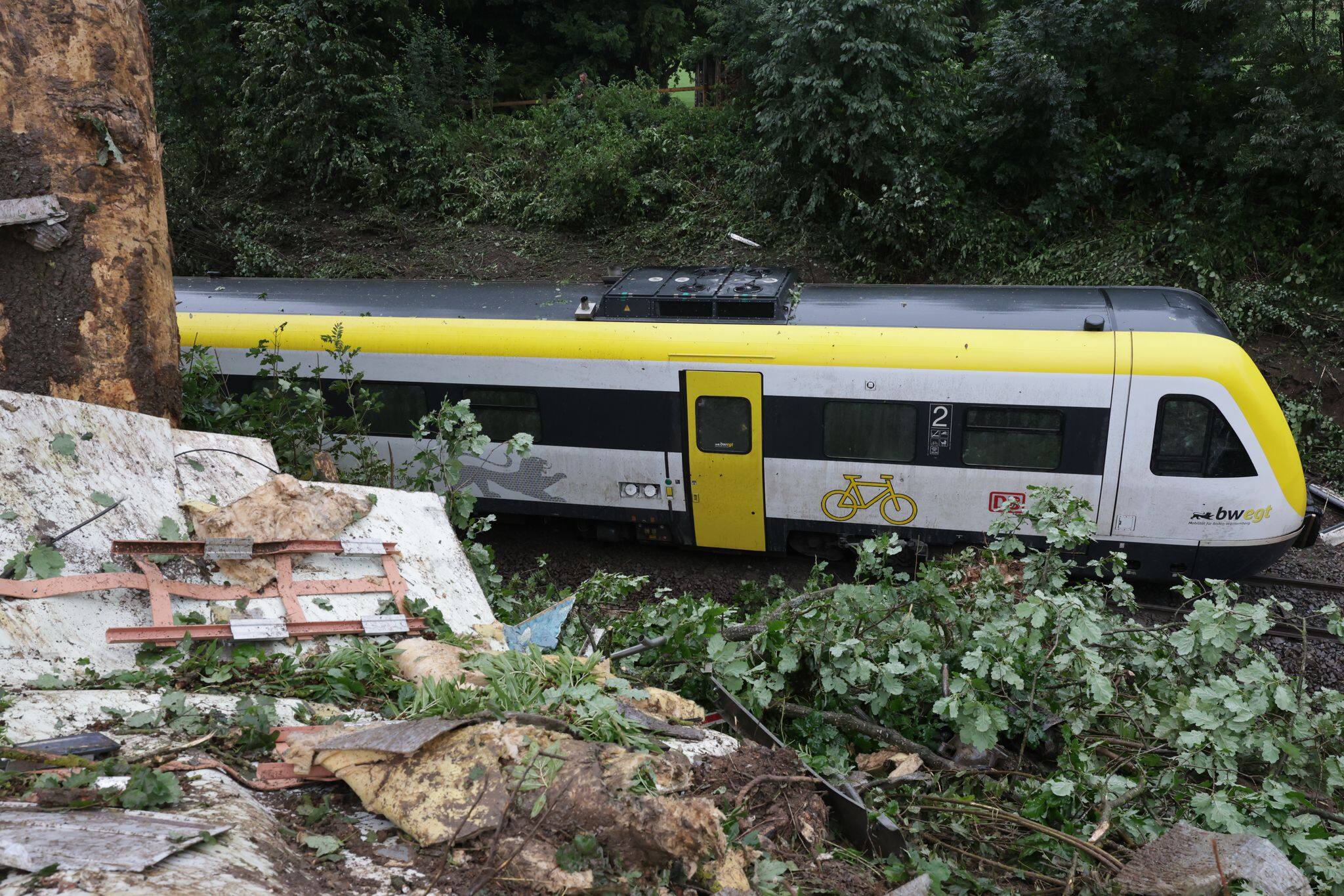 Der Zug entgleiste bei Riedlingen. Quelle: Thomas Warnack/dpa