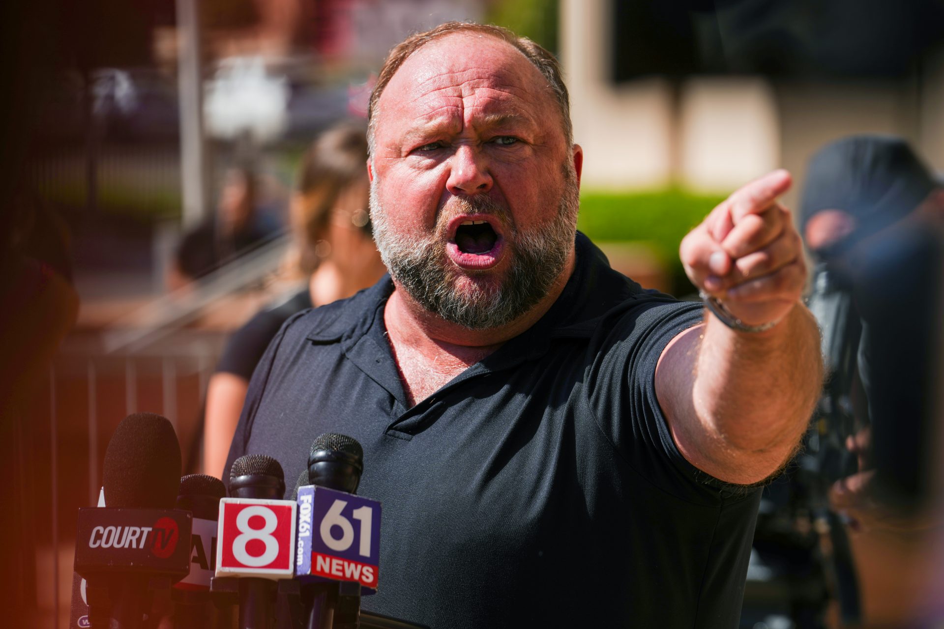 'He's gone': Alex Jones takes aim at Trump