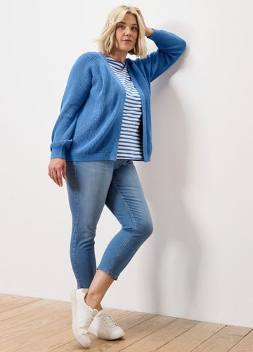 Leicht wie eine Meeresbrise: Diesen neuen Cardigan von Tchibo werden Sie im Sommer lieben!