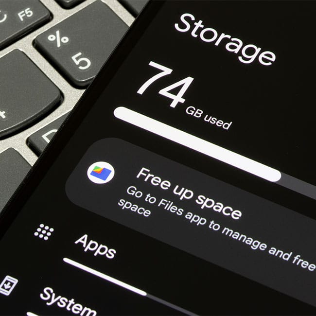 6 Android Apps That Are Slowing Down Your Phone And Taking Up Storage