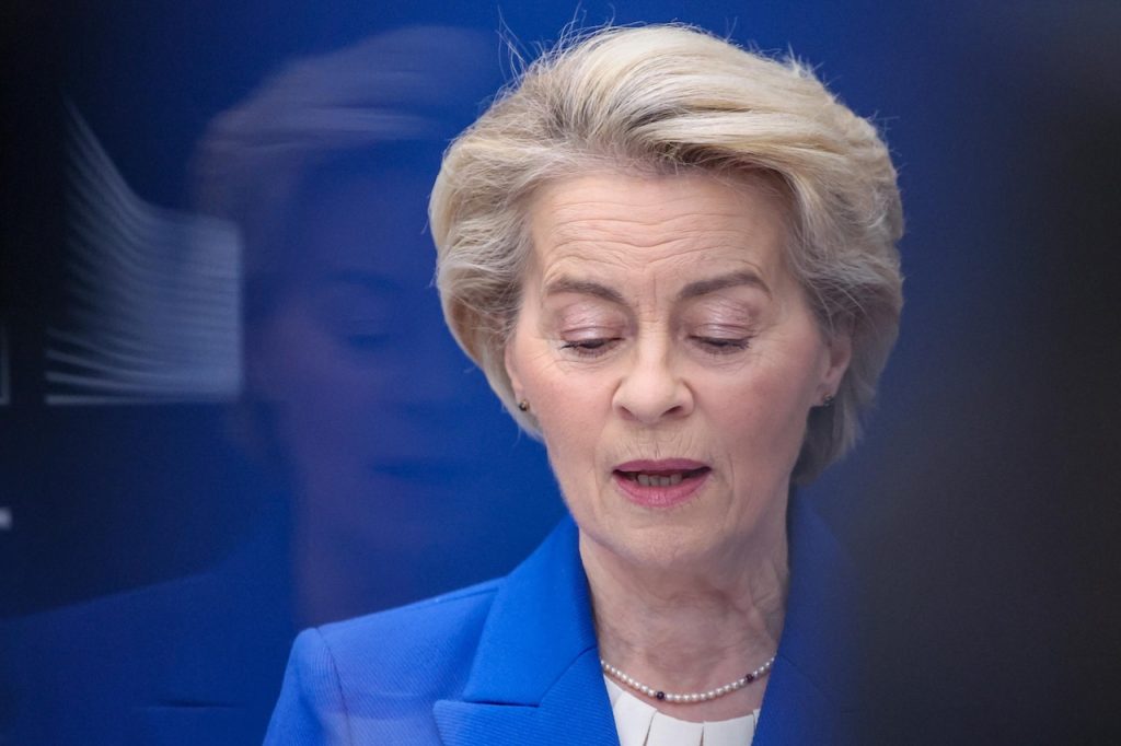 La presidente della Commissione Ue Ursula von der Leyen (foto Ansa).
