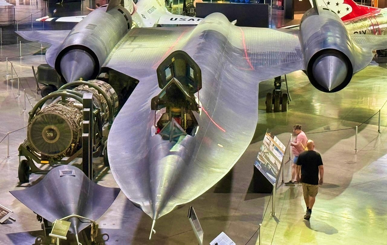 The SR-71 pilot who flew both the U-2 and the Blackbird describes a ...