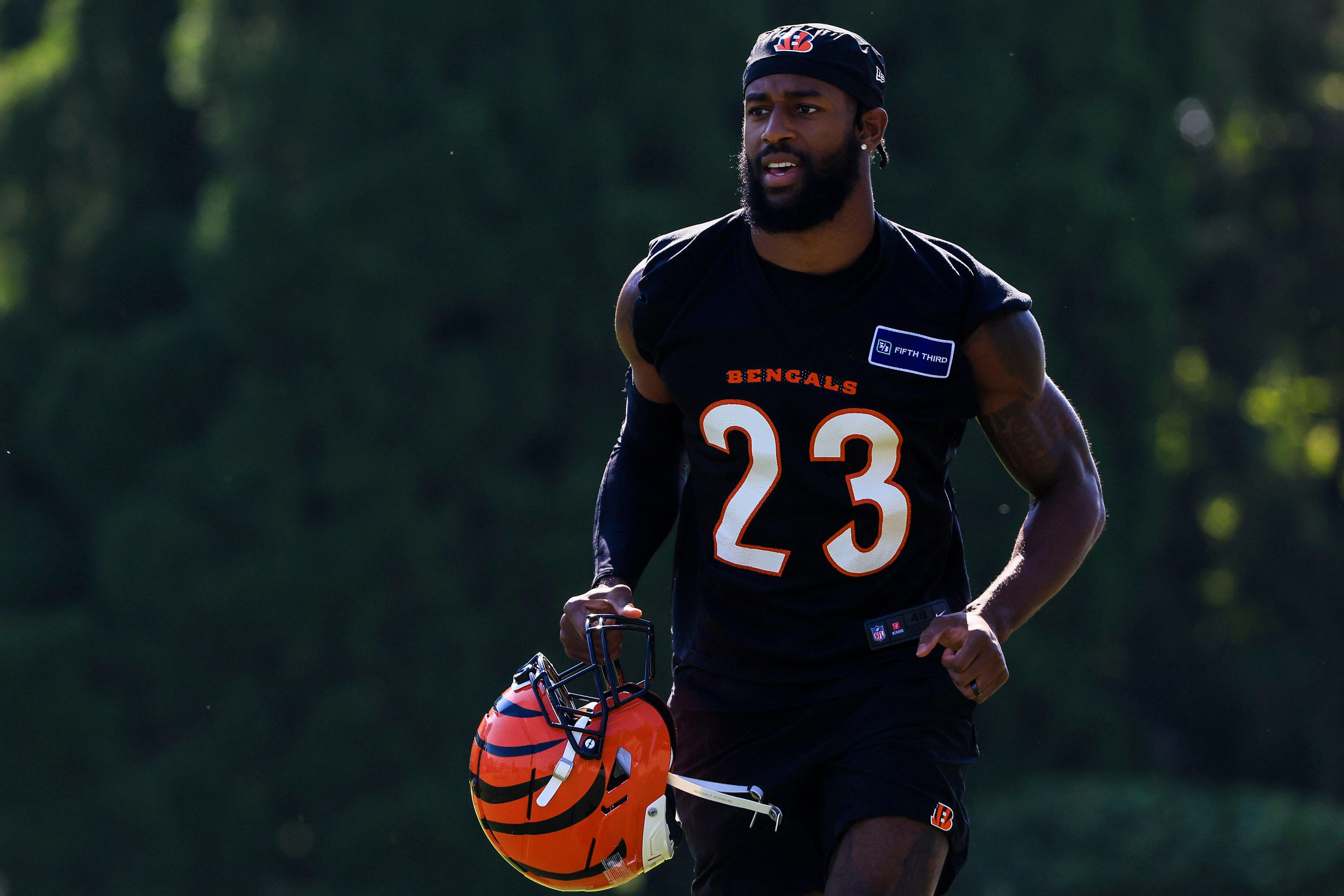 Bengals injury update on Dax Hill is good news before Week 1