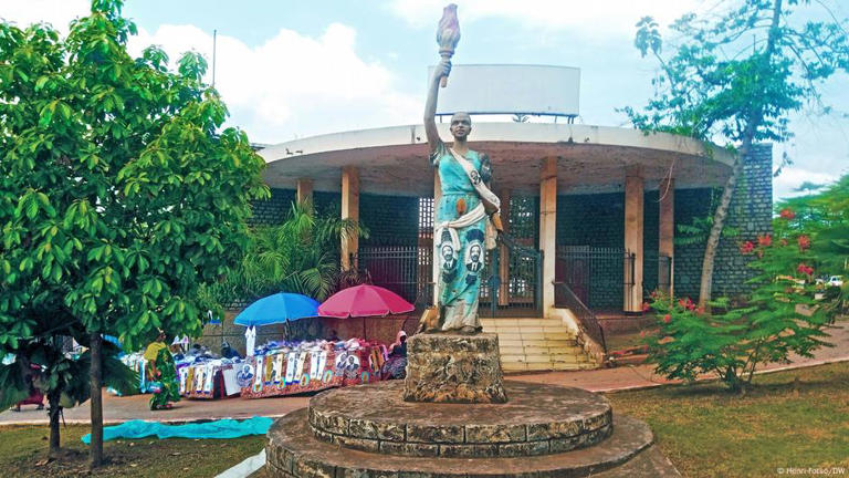 Seat of the ruling party in Yaounde: President Paul Biya has been in power for 43 years and does not tolerate any opening up of political system