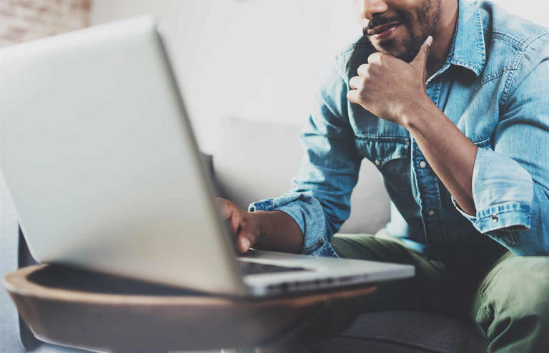 SFIO CRACHO/Shutterstock