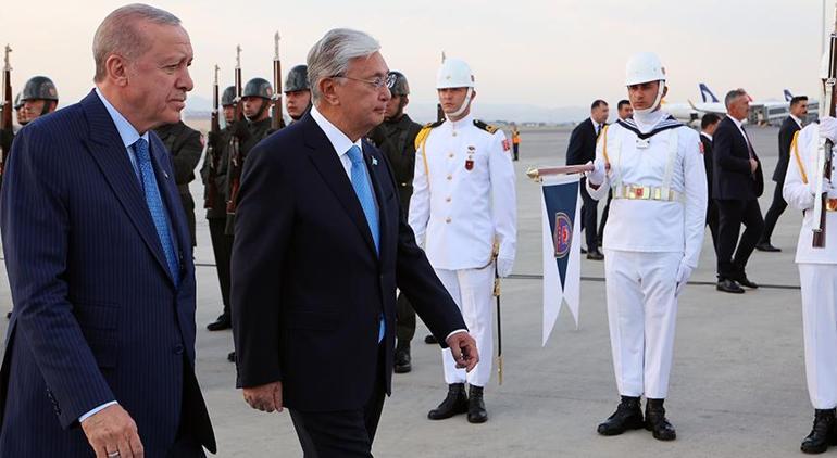 Kazakistan Cumhurbaşkanı Tokayev Ankara'da! Cumhurbaşkanı Erdoğan karşıladı