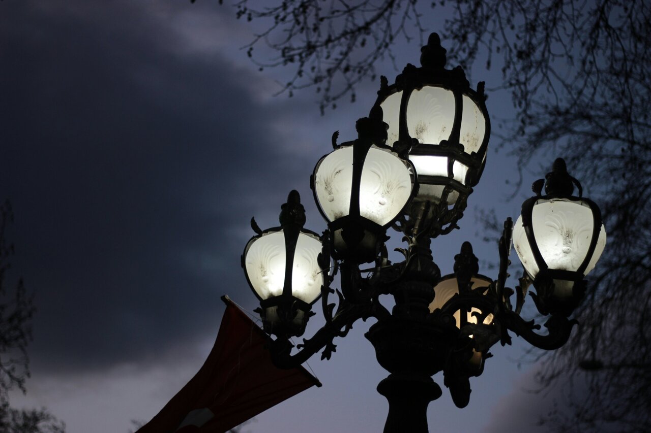 Street lamps aren't the only form of artificial light pollution. Here's ...