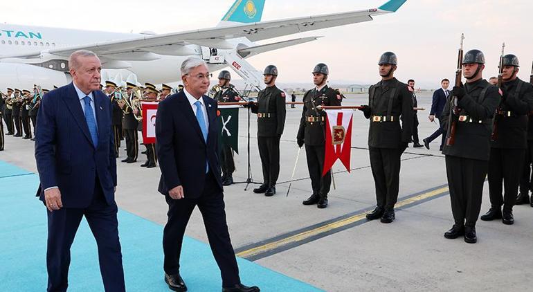 Kazakistan Cumhurbaşkanı Tokayev Ankara'da! Cumhurbaşkanı Erdoğan karşıladı