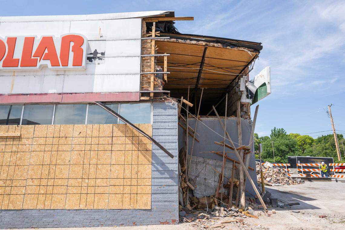After Family Dollar collapse, here's how to report dangerous buildings