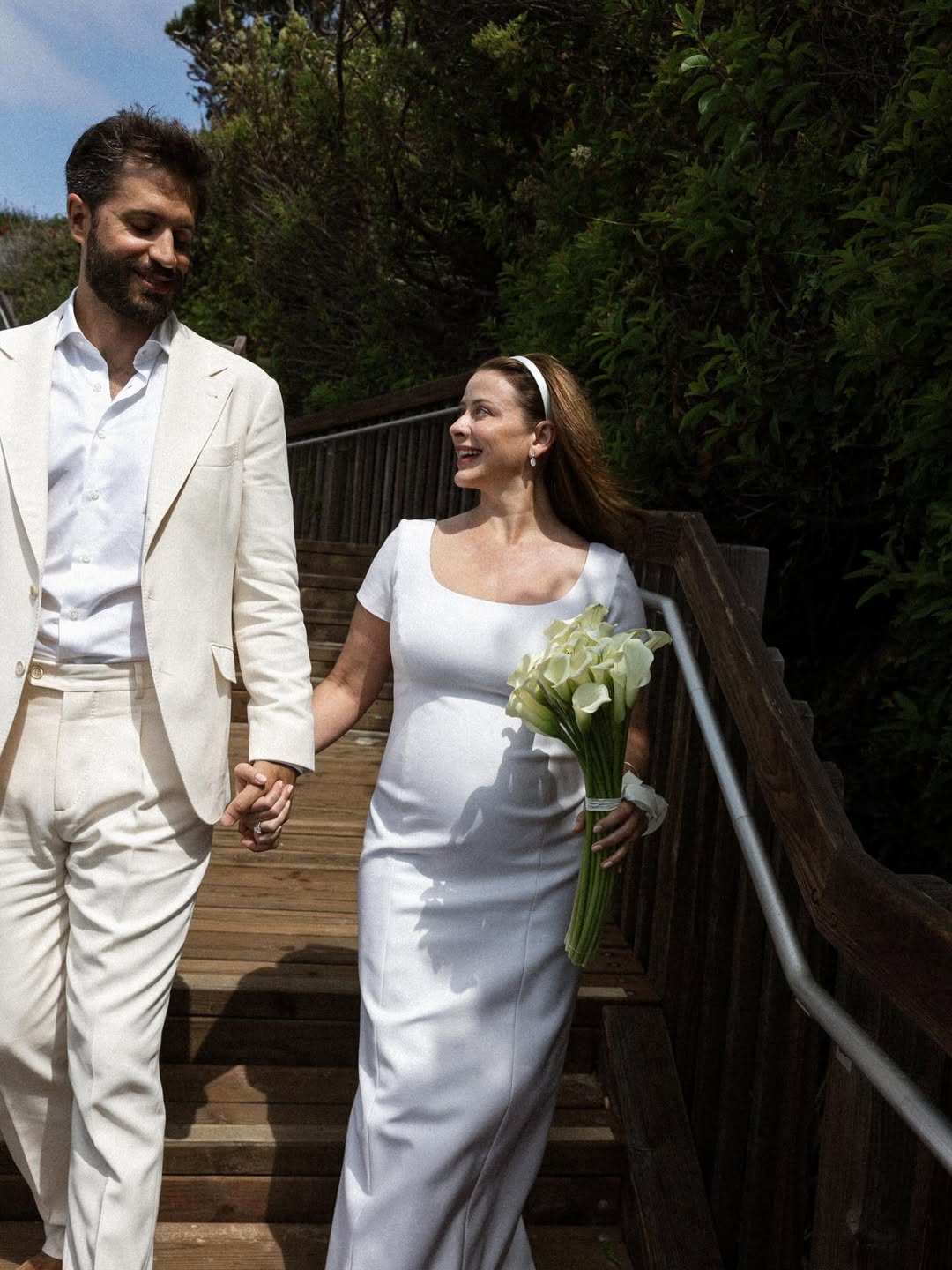 ‘The Hills’ alum Lo Bosworth announces she’s pregnant — and married