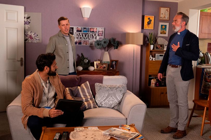 Billy informs Todd about Theo being carted off the police station