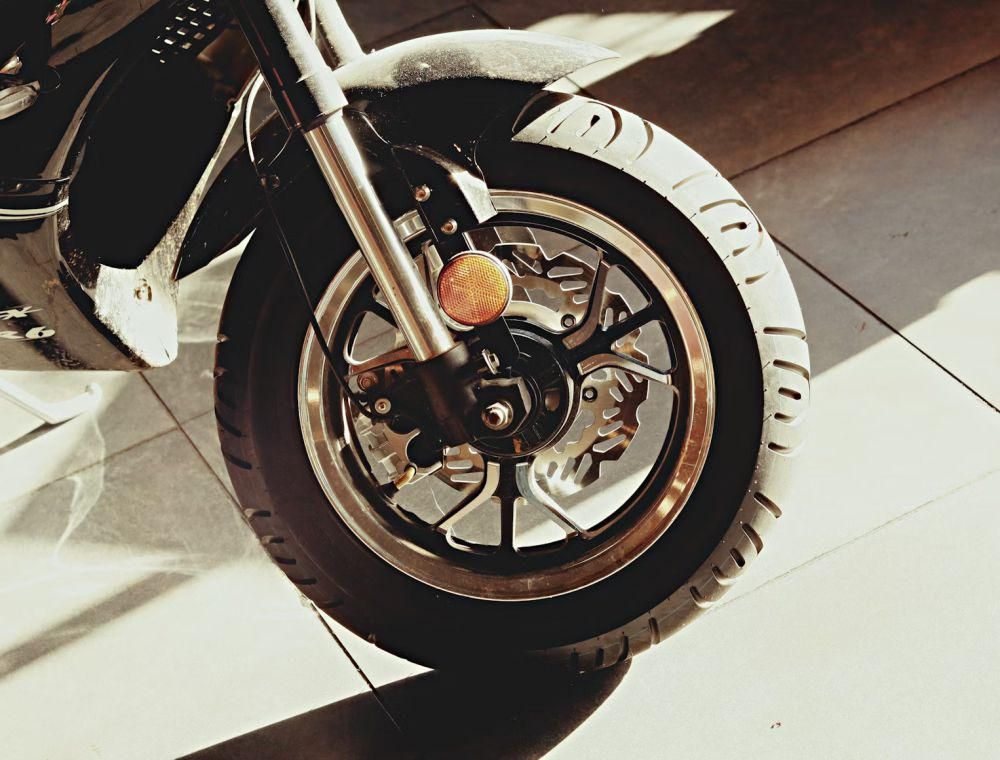 Mengapa Ban Motor Mengembang dan Cara Menghindarinya