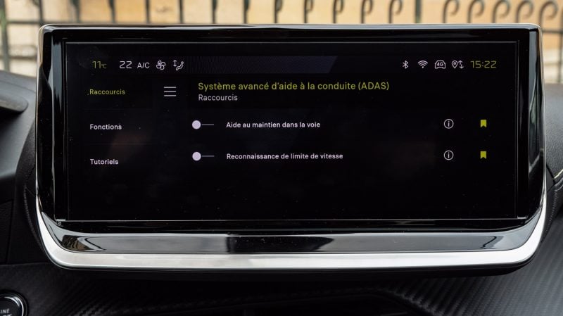 L'aide au maintien dans la voie est l'assistance jugée la plus irritante par les conducteurs. Et à raison. De mémoire d'essayeur, jamais elle ne s'est montrée réellement pertinente.