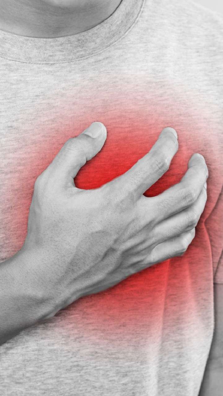 5 Warning Signs Of Heart Diseases That Appear On Skin