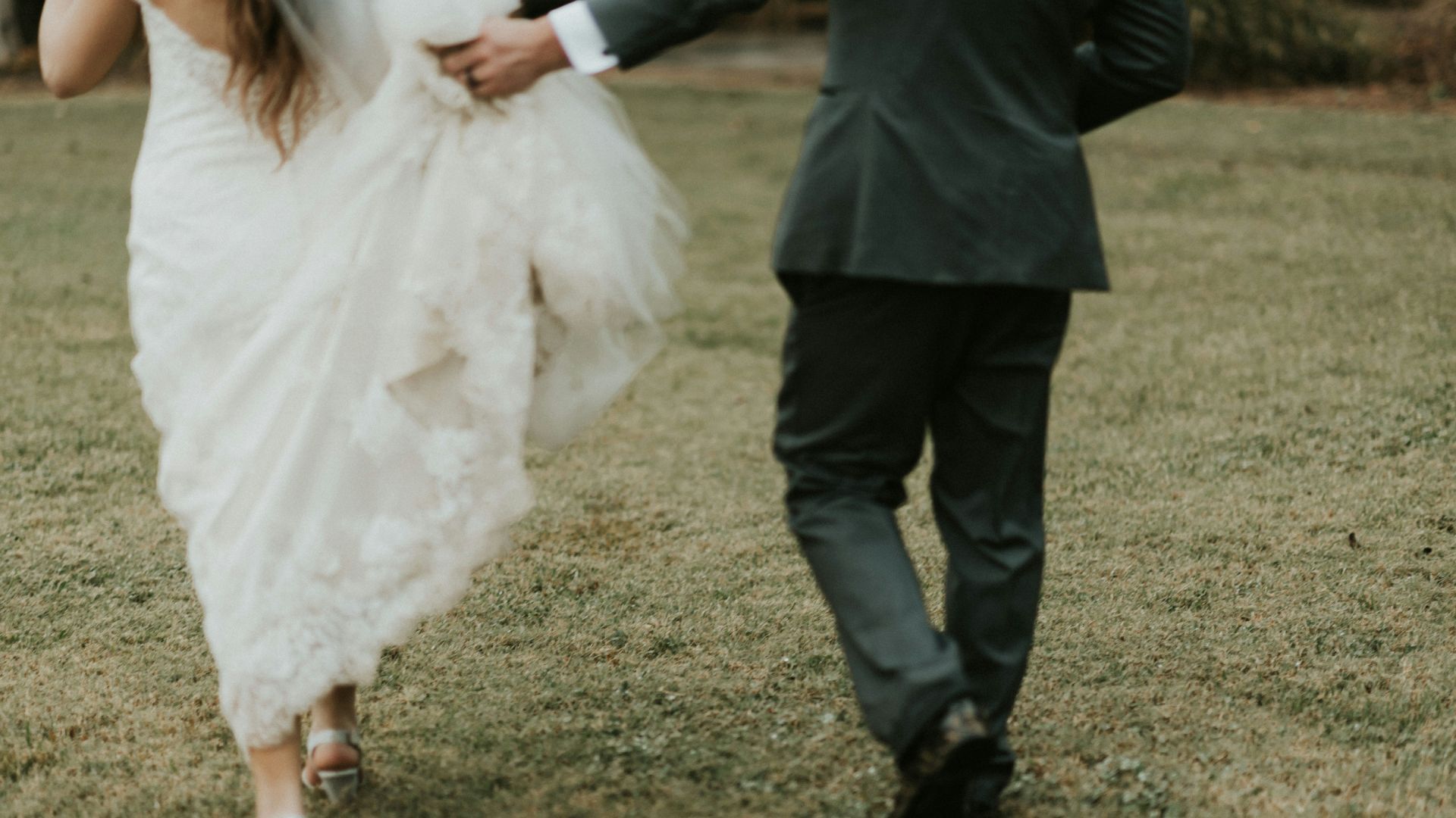 Are you getting married? Don't set your budget until you read this.