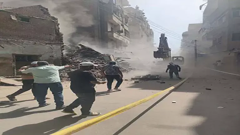 انهيار منزل قديم بالغربية