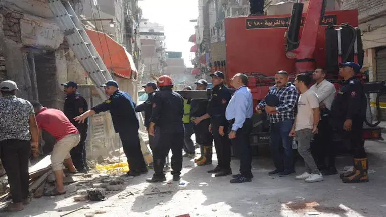 انهيار منزل قديم بالغربية