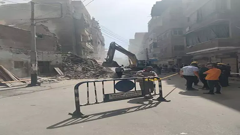 انهيار منزل قديم بالغربية