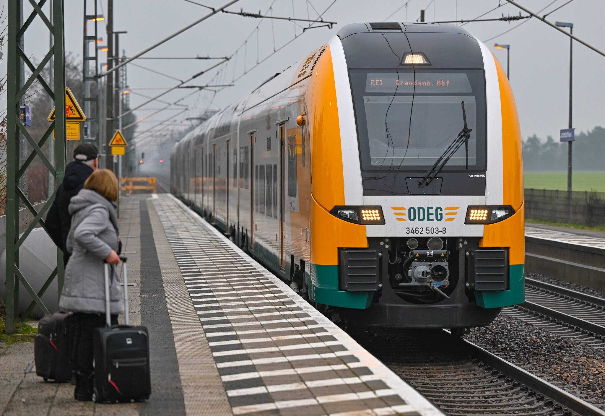 Weiterhin Bauarbeiten auf der RE1-Strecke: Zugausfälle zwischen Werder ...