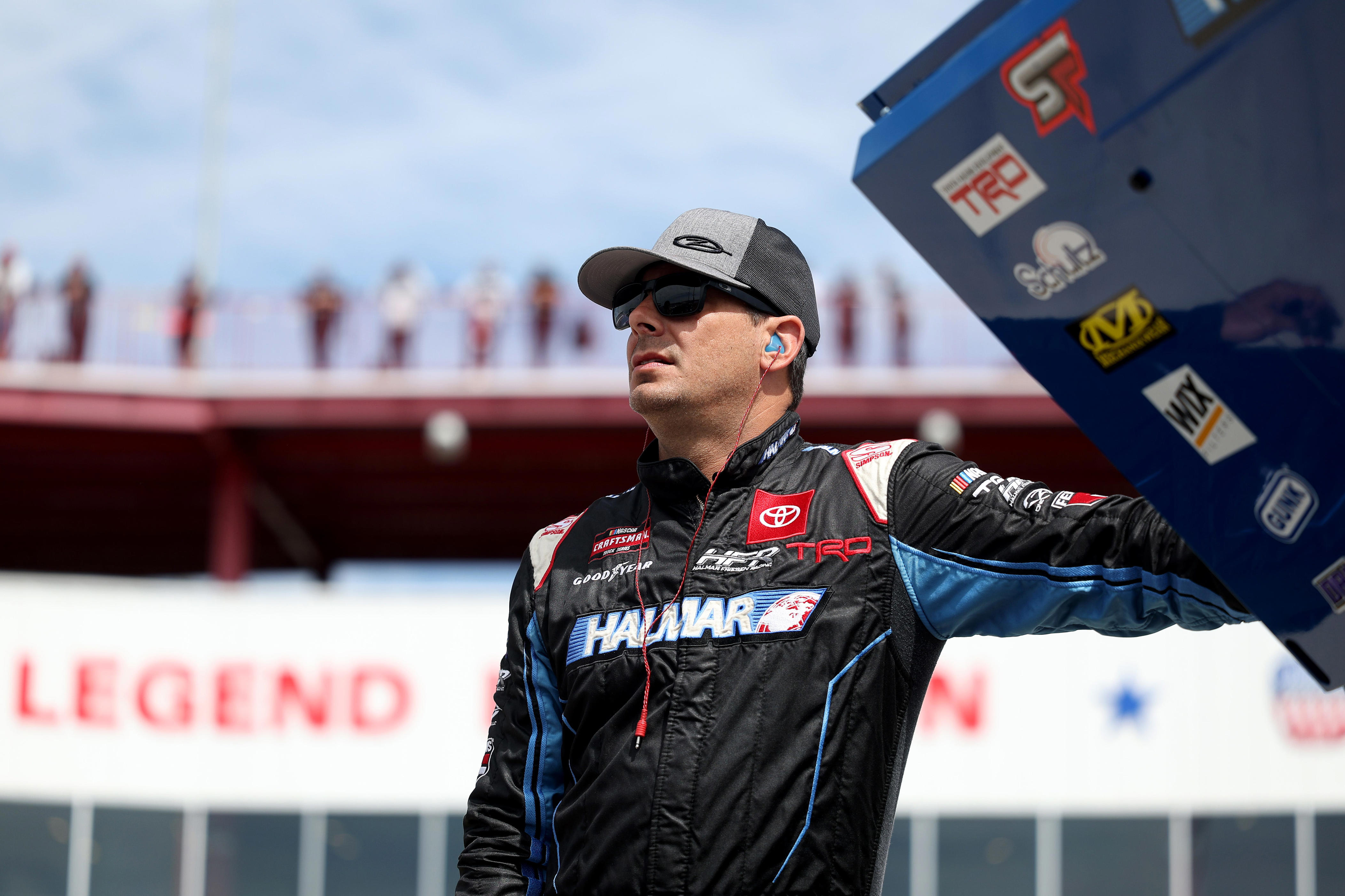 NASCAR's Stewart Friesen suffers multiple injuries in dirt racing track ...