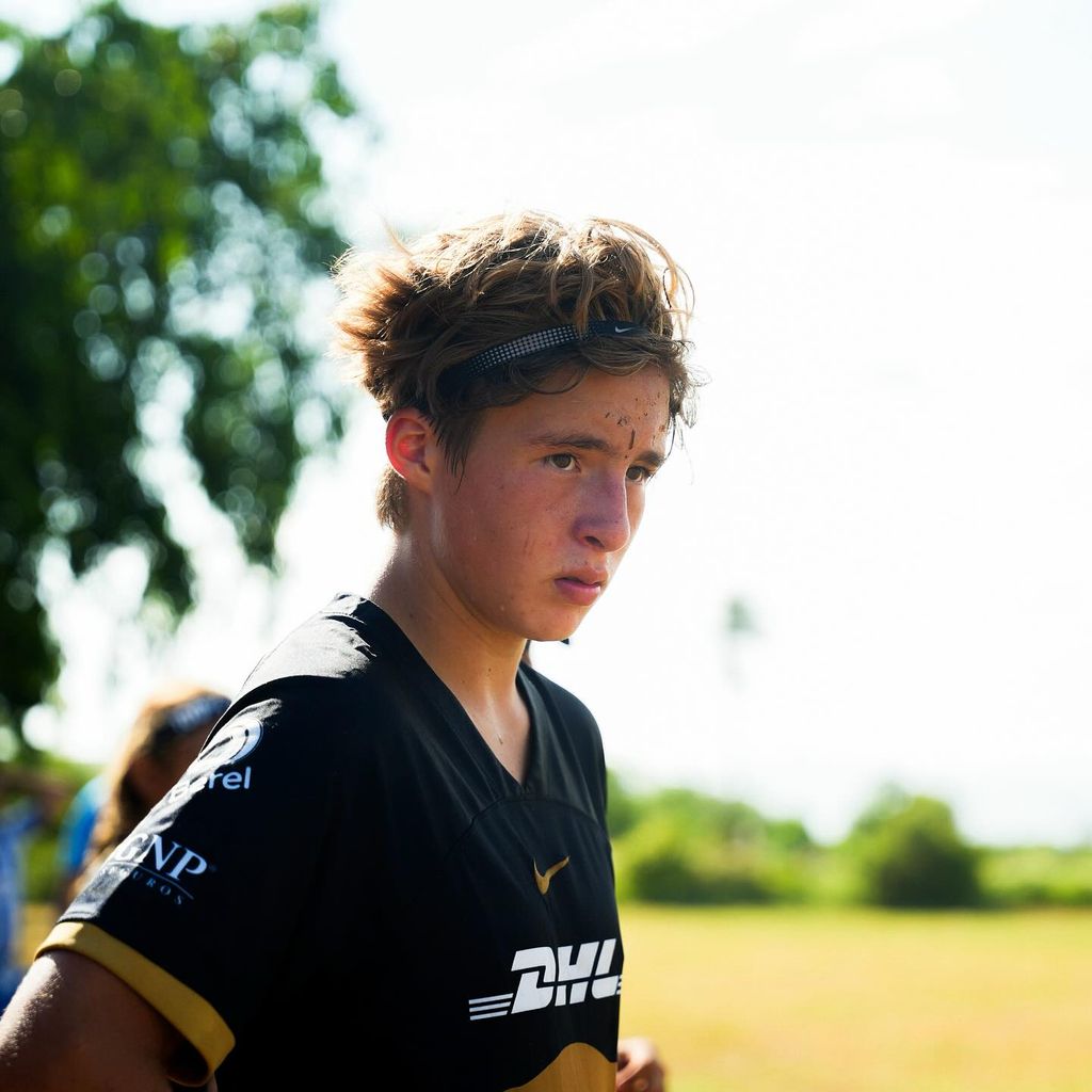 Mateo Reina, hijo de Galilea Montijo y Mateo Reina, busca hacer carrera como futbolista