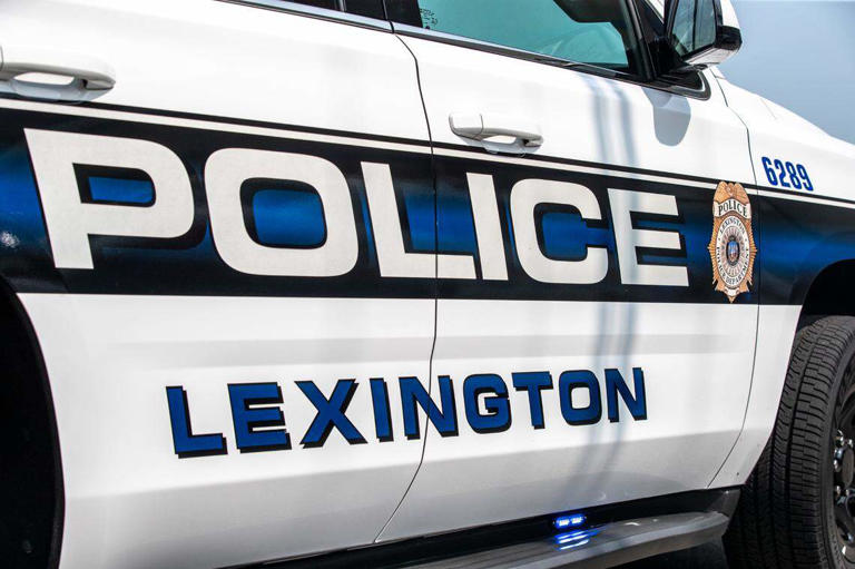 Lexington police arrest 18-year-old for murder in Versailles Road shooting