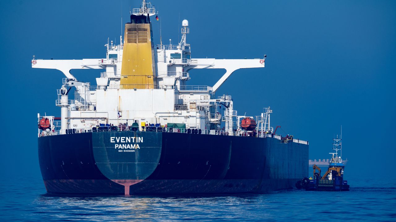 Oil tanker Eventin part of a fleet of ghost ships evading sanctions