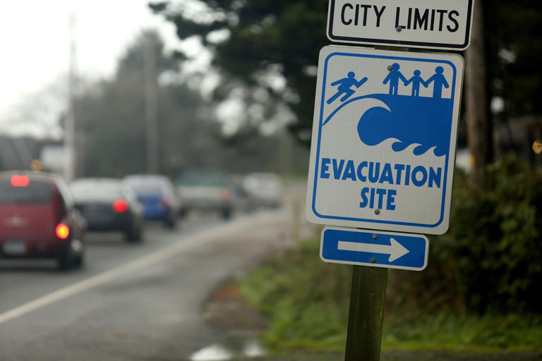 Tsunami oregon history
