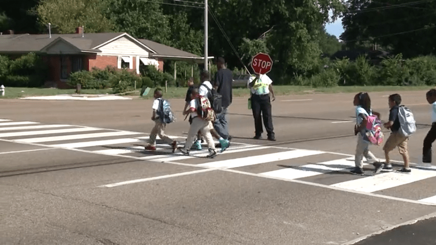 memphis-police-offer-part-time-school-crossing-guard-jobs