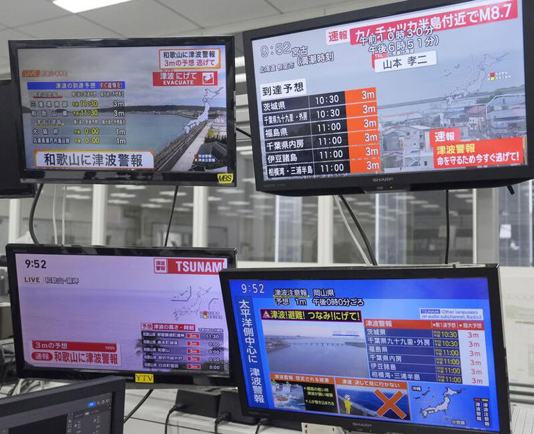 Tsunami in japan date