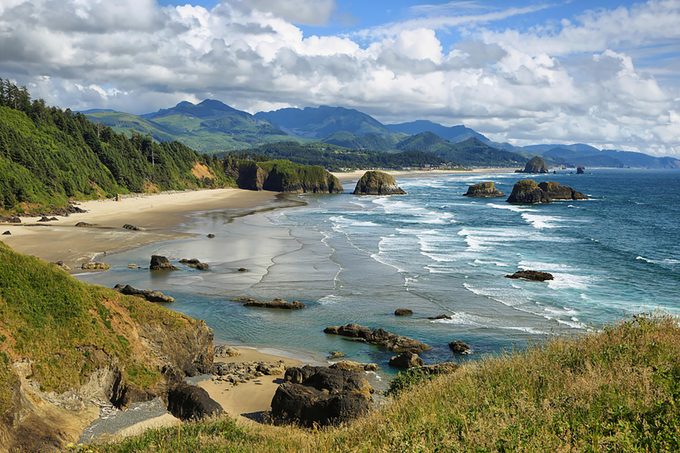 13_cannonbeach_Amazing-Family-Beaches-You-Need-to-Visit-This-Summer_556539478_Marisa-Estivill