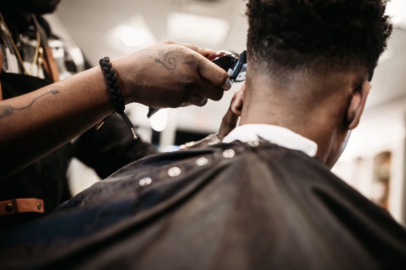 Man looks like different person' after sister books him haircut(02)