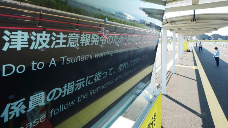 Tsunami waves length