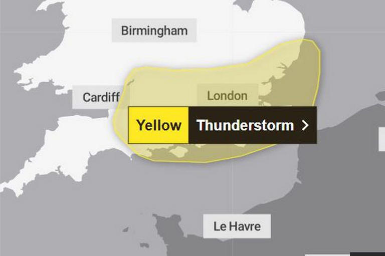met-office-11-hour-thunderstorm-weather-warning-for-major-disruption