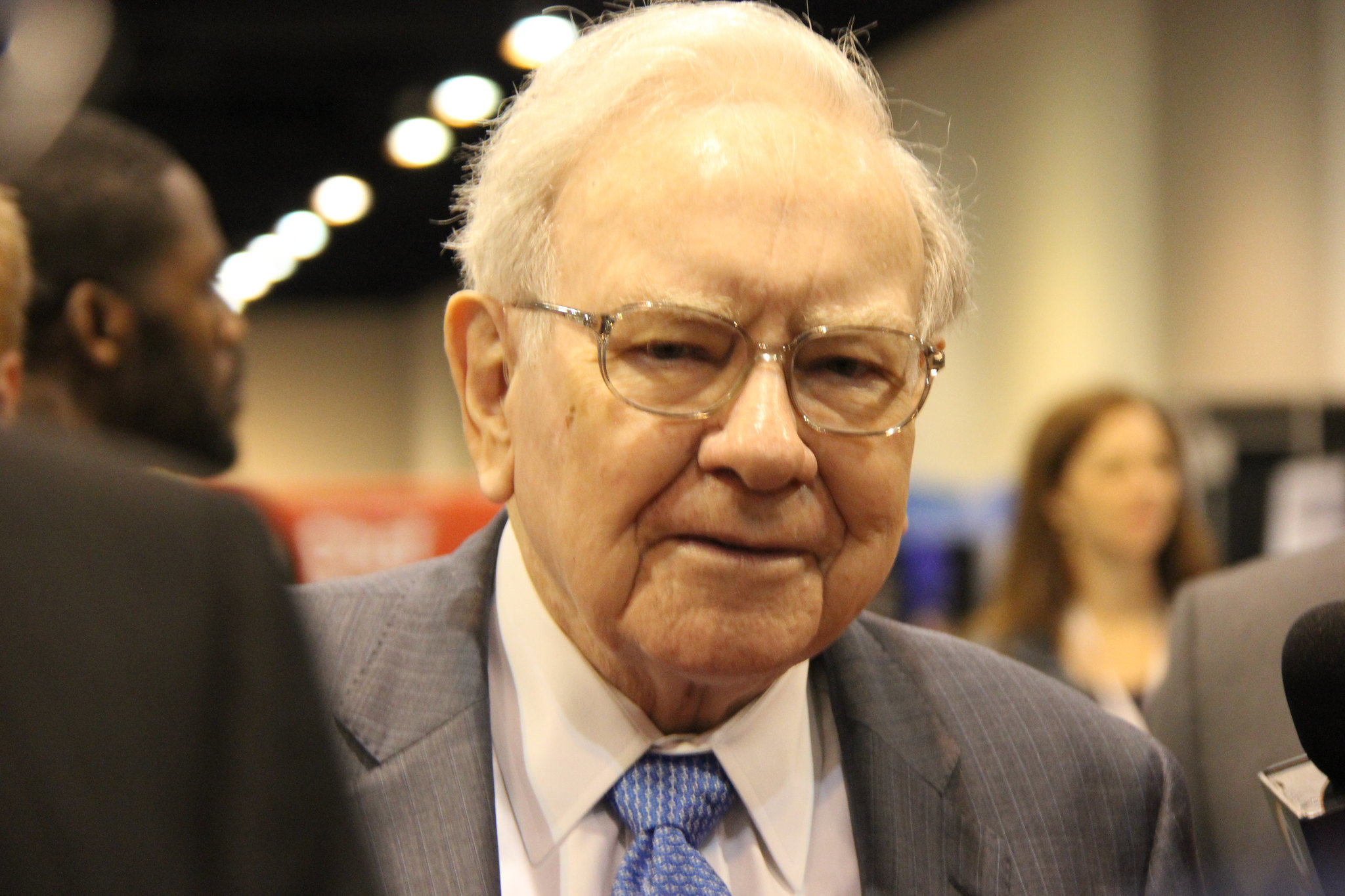Warren Buffett Just Sold $1 2 Billion of This Internet Monopoly After a Warren Buffett Just Sold $1 2 Billion of This Internet Monopoly After a