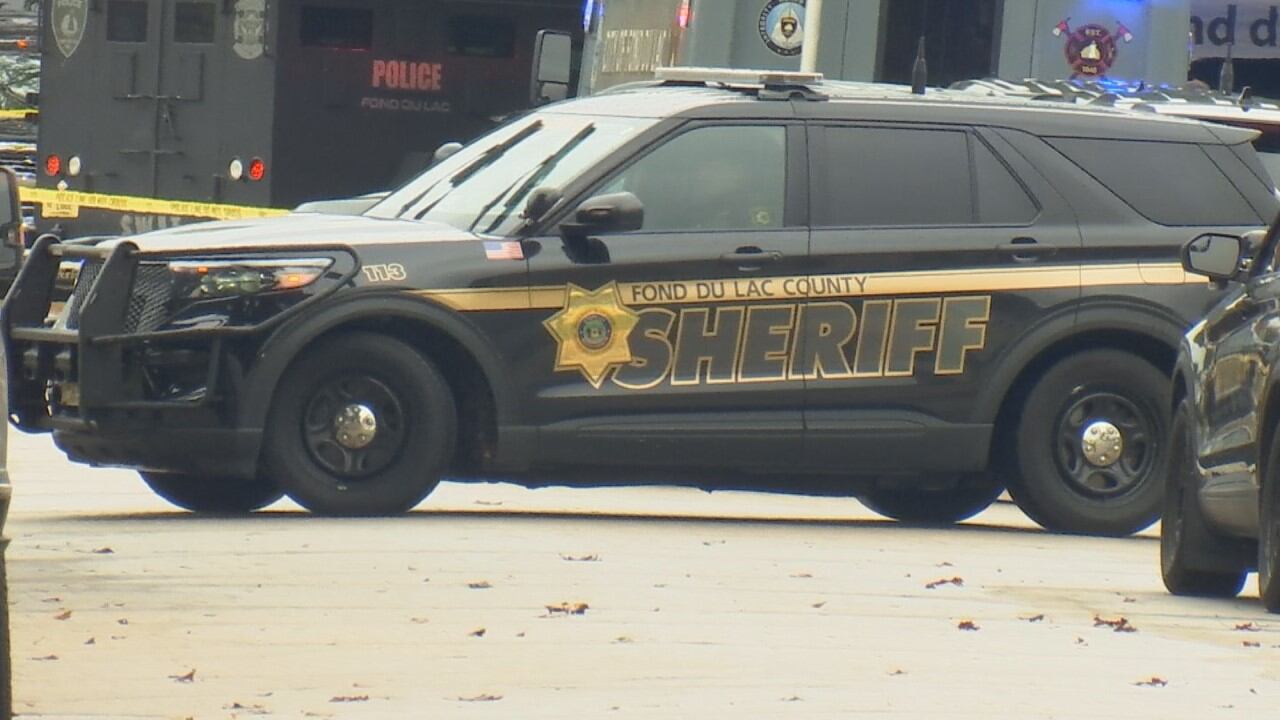 One teen dead, several injured in rollover crash in Fond du Lac County