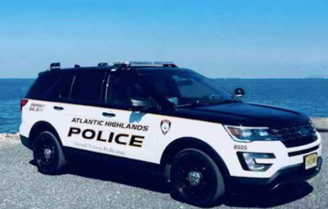 NJ Man Critical After Near Drowning While Clamming Atlantic Highlands PD