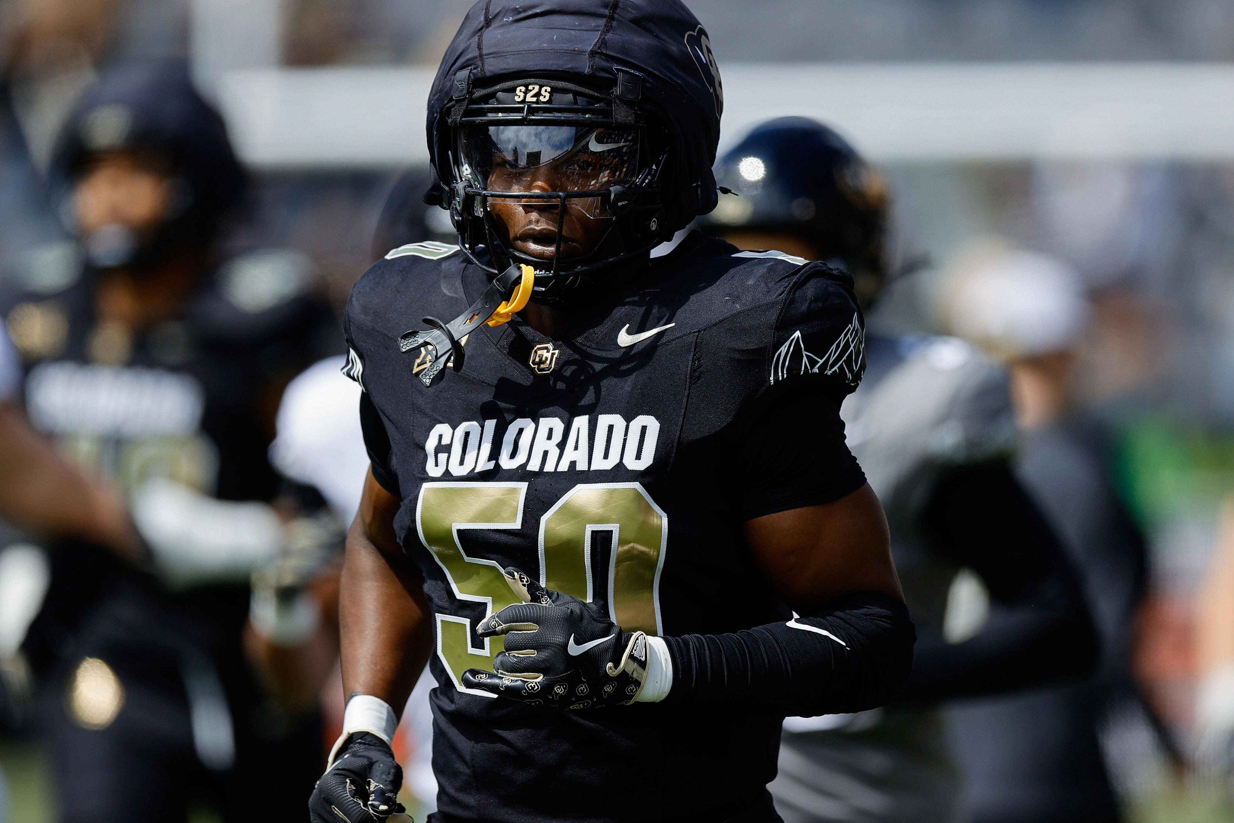 Colorado starting inside linebacker to enter NCAA transfer portal